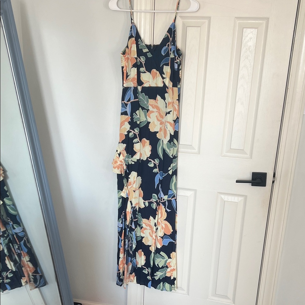 Elegant Floral Navy Maxi Dress - Picture 2 of 7